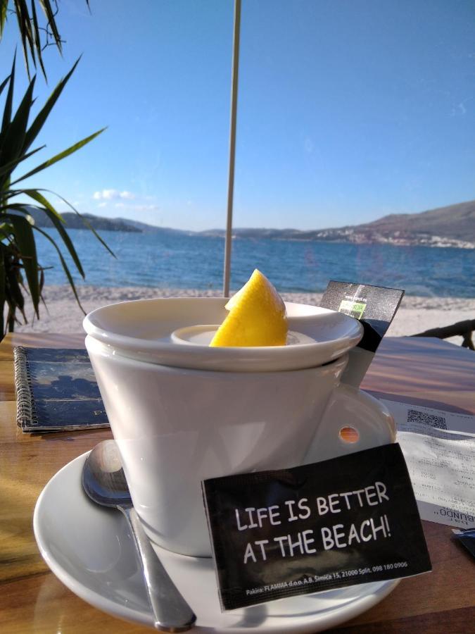 Apartment Alegria In Okrug With Heated Pool, Sea View, Jacuzzi, Wifi Trogir Ngoại thất bức ảnh